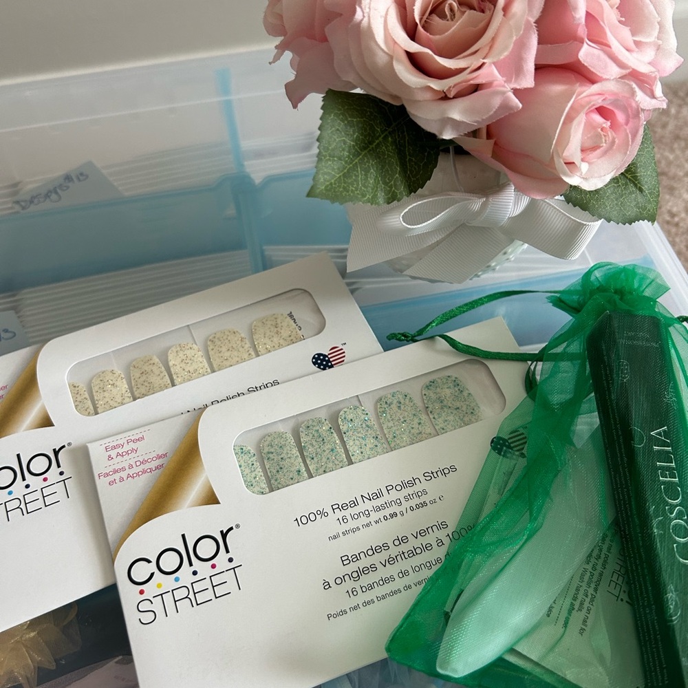 Color Street two surprise glitter overlays